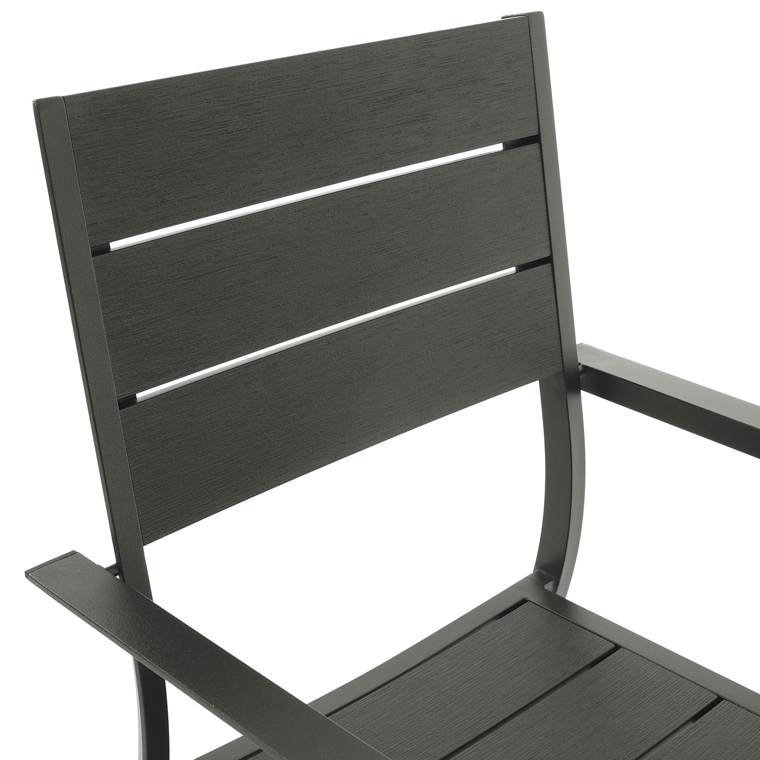 Siedzisko i oparcie krzesła Teri di volio wykonane z wysokiej jakości polywood w kolorze czarnym