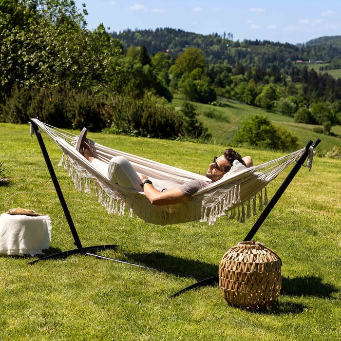 Houpací síť Bari je vyrobena z odolné hrubé látky o hmotnosti 320g. 